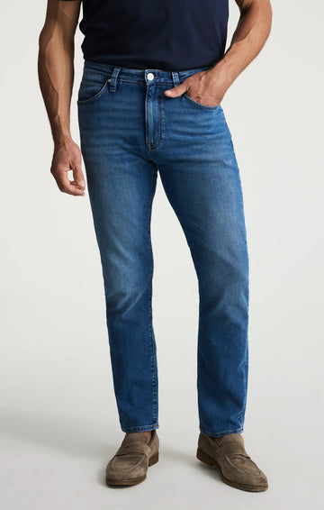 Courage Fit Jean in Mid Brushed Aerodenim