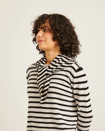Bevi Wool Cashmere Sweater in Pearly Black