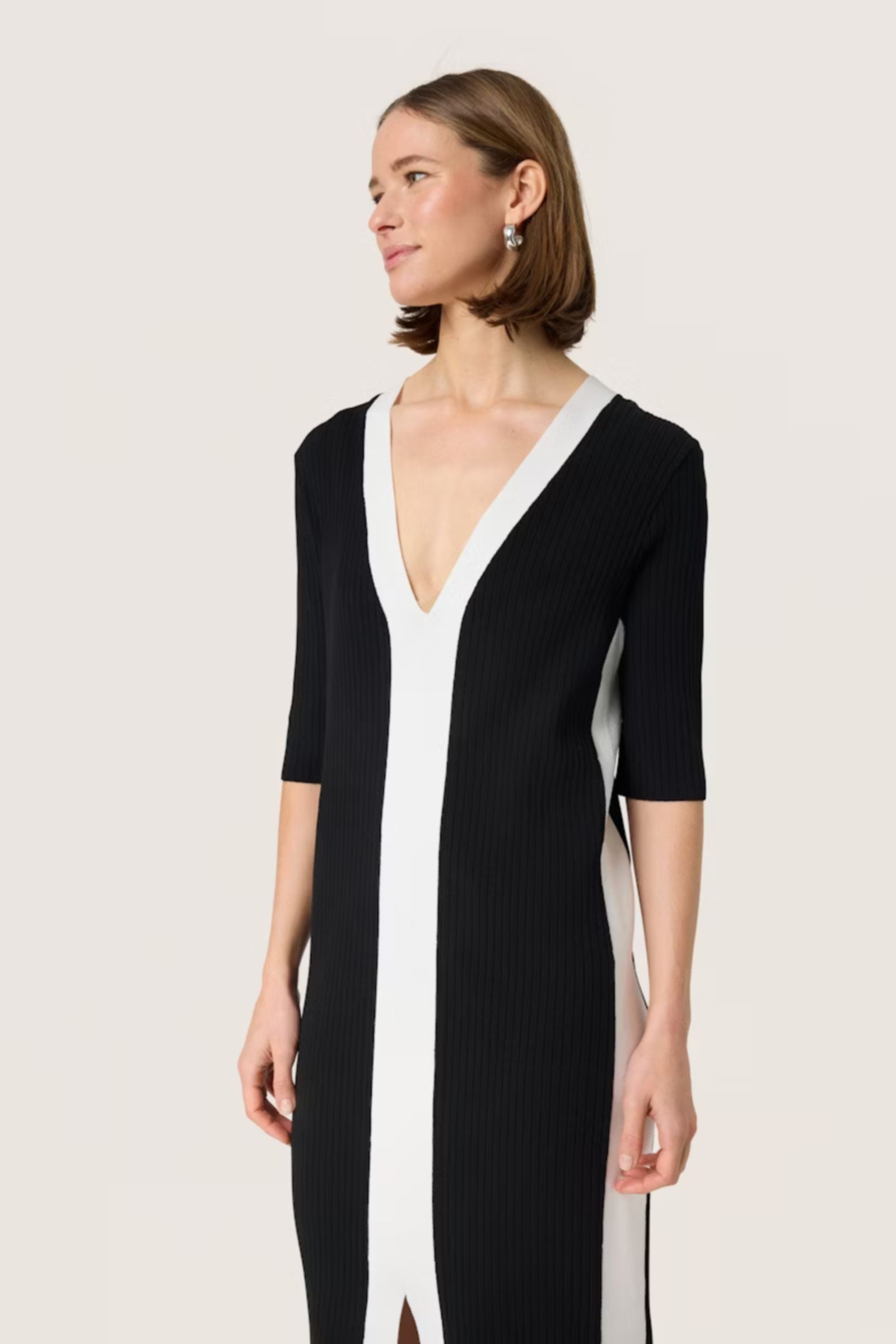 Lidya Block Dress in Black