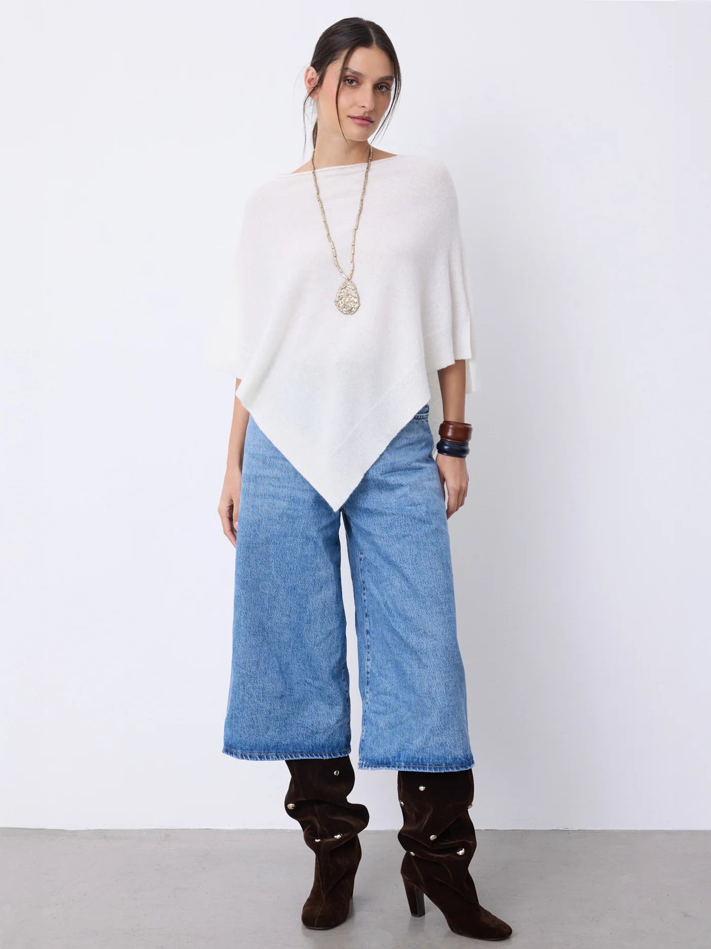 Auguste Luxe Cashmere Cape in Ecru