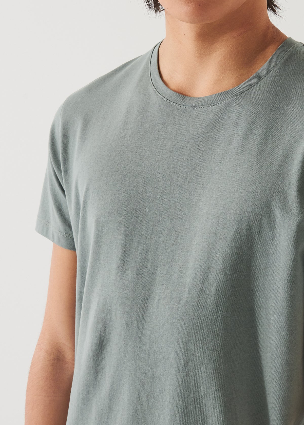 Patrick Assaraf Iconic Pima Cotton Stretch T-Shirt in Bedrock