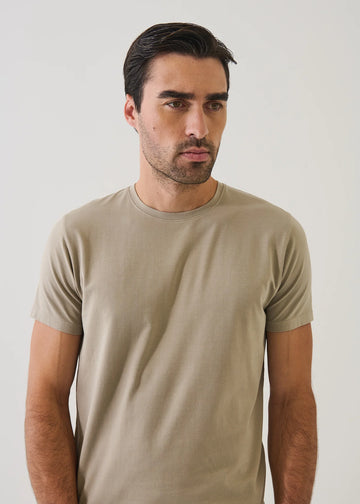 Iconic Pima Cotton Stretch T-Shirt in Dune