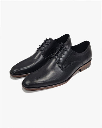 Perforated Toe Dress Shoe in Black