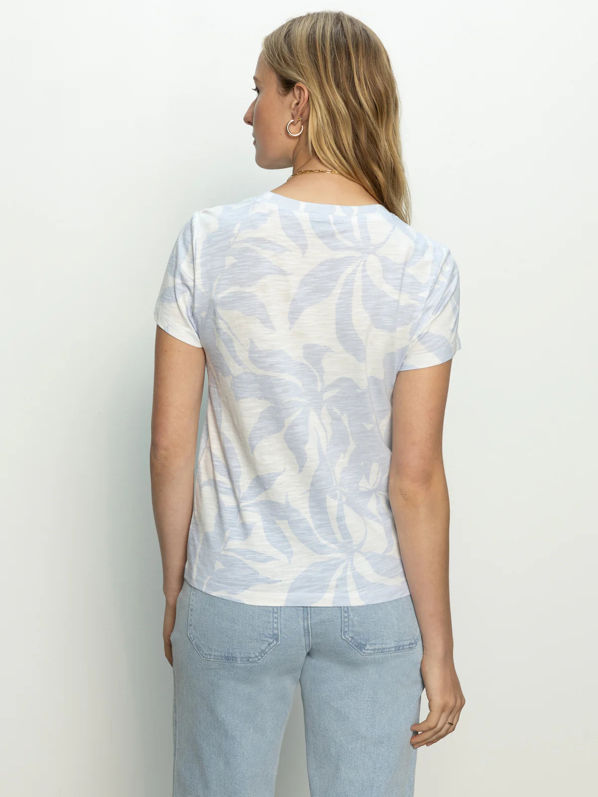 The Perfect Tee in Light Blue Floral Bliss