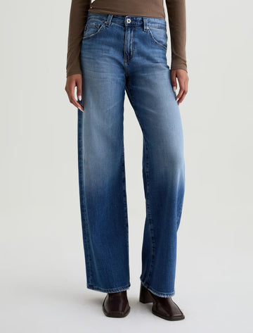 Adria Low Rise Wide Leg Jean in Headline