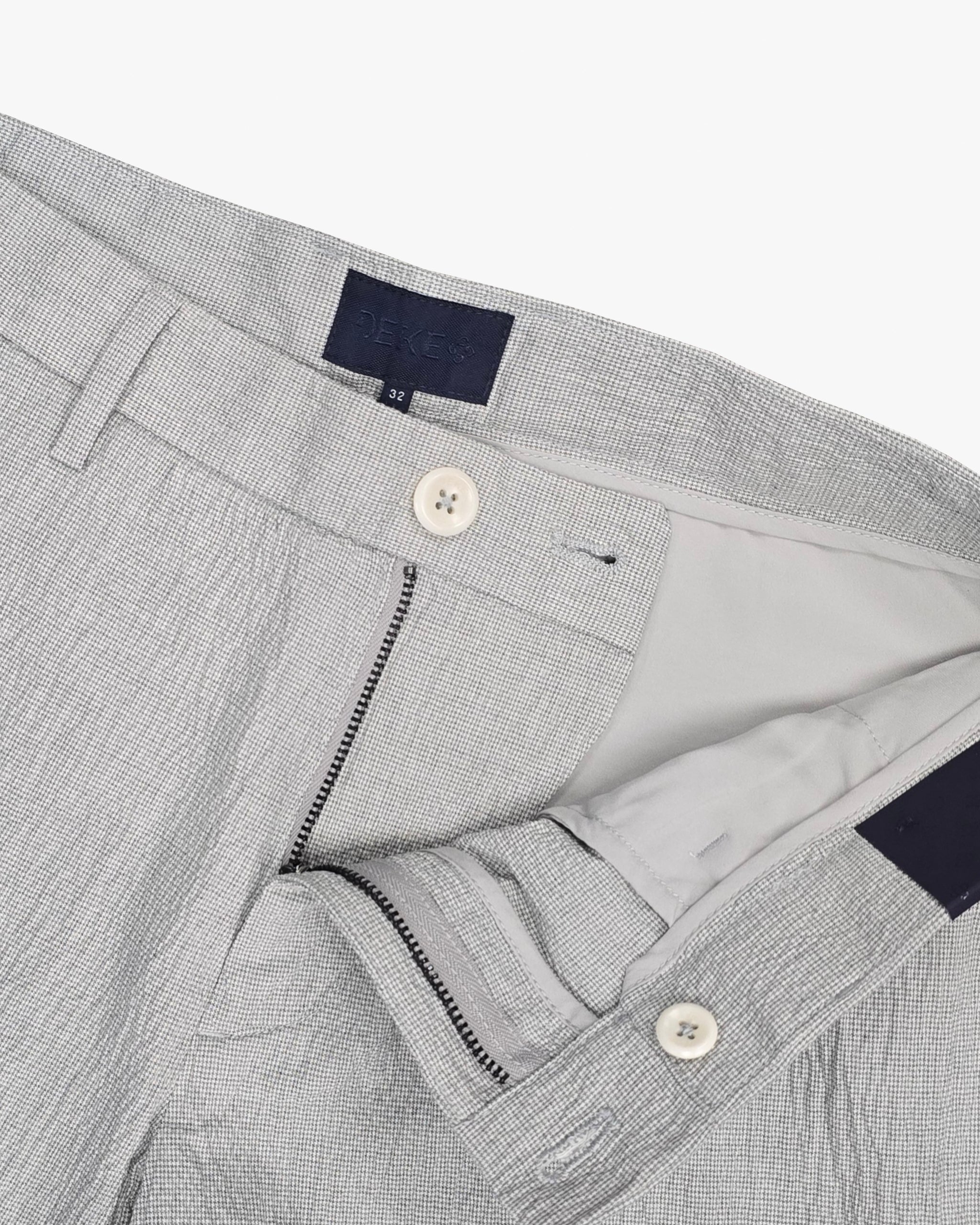 Oasis Bermuda Short in Grey Supernatural Seersucker