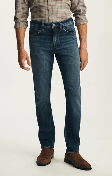 Courage Fit Jean in Dark Organic Ultra