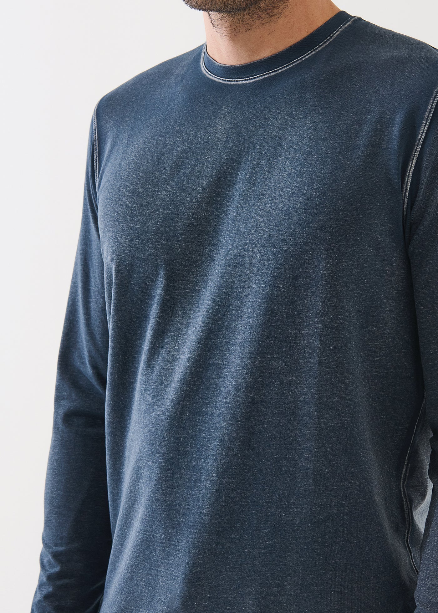 Vintage Wash Long Sleeve T-Shirt in Midnight