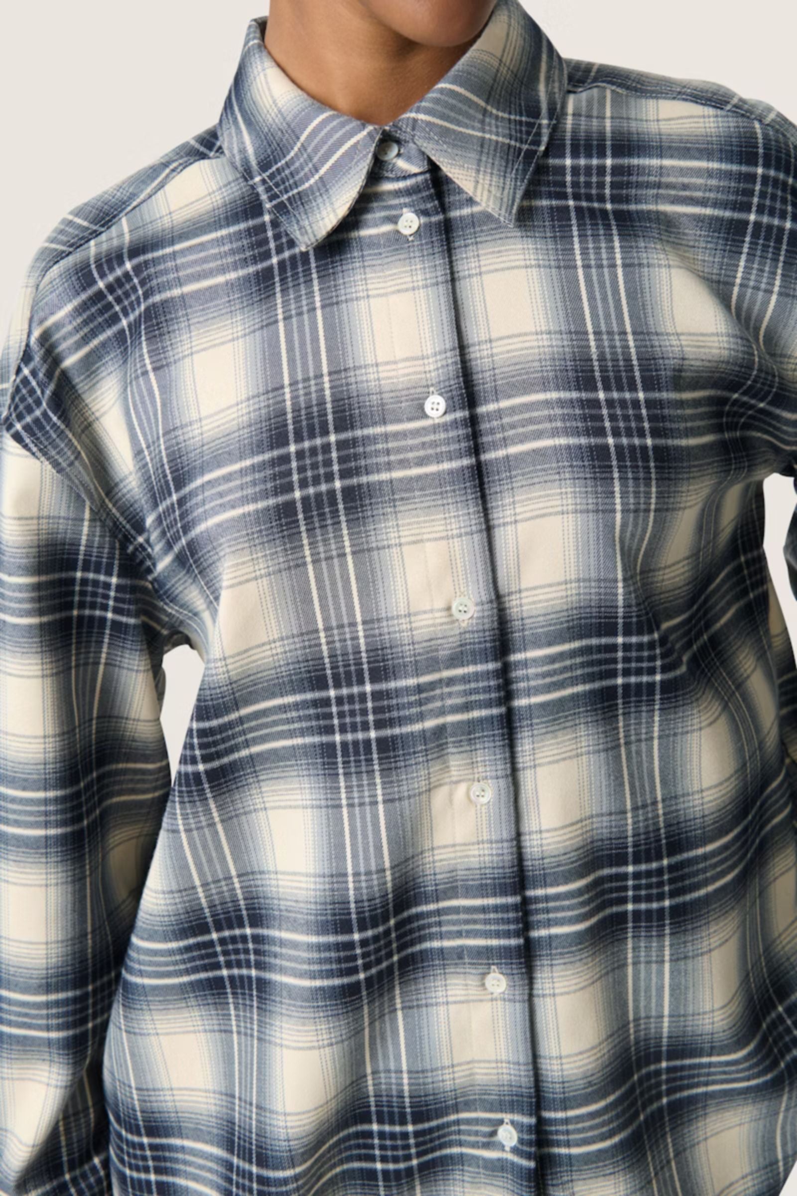 Pamala Shirt in Navy Checks