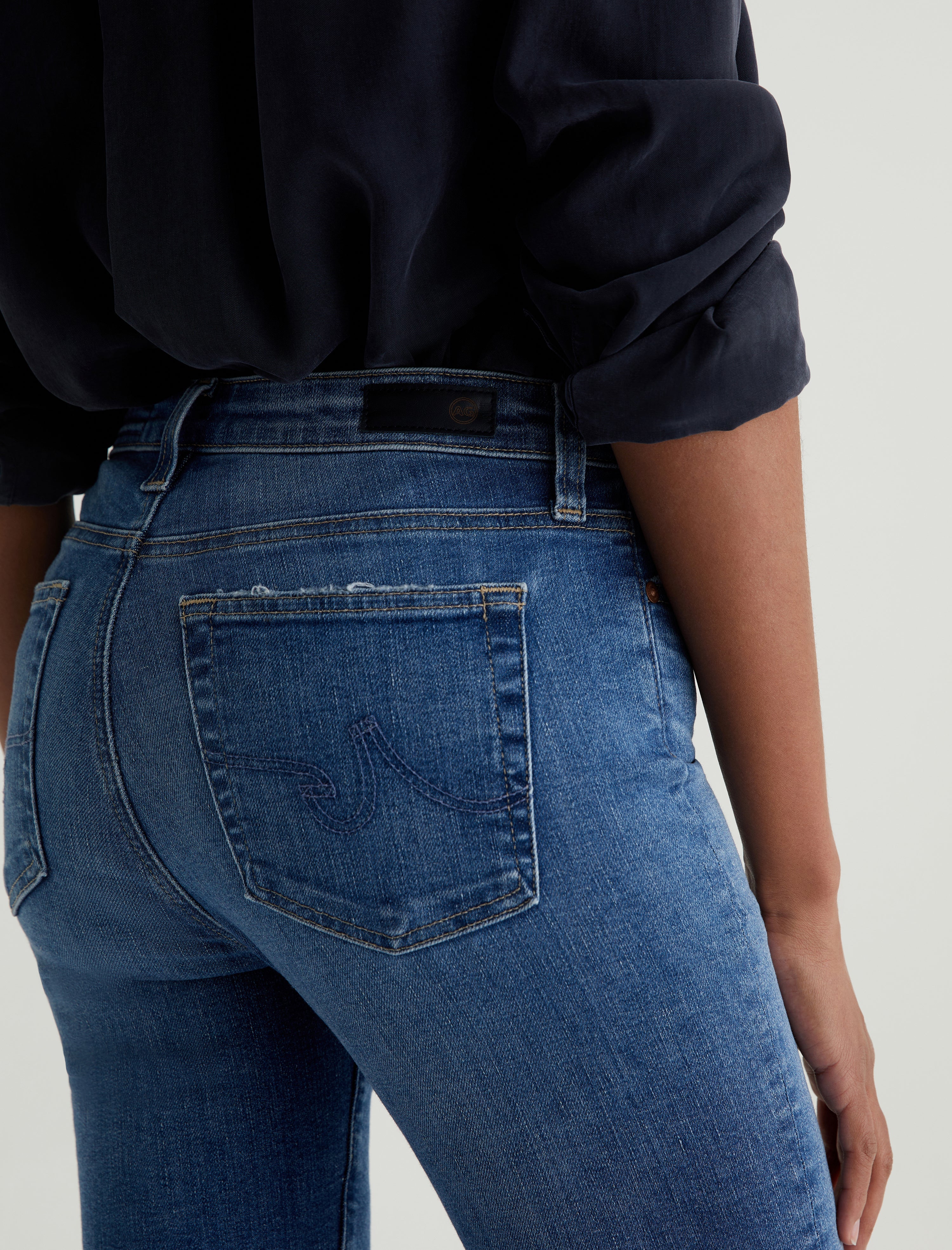 Mari Mid-Rise Slim Straight In Oceanside