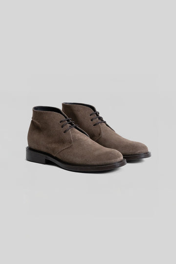 Nicky Chukka Boot in Tobacco