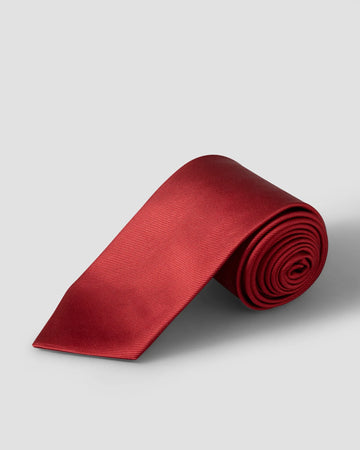 Solid Silk Twill Tie in Red
