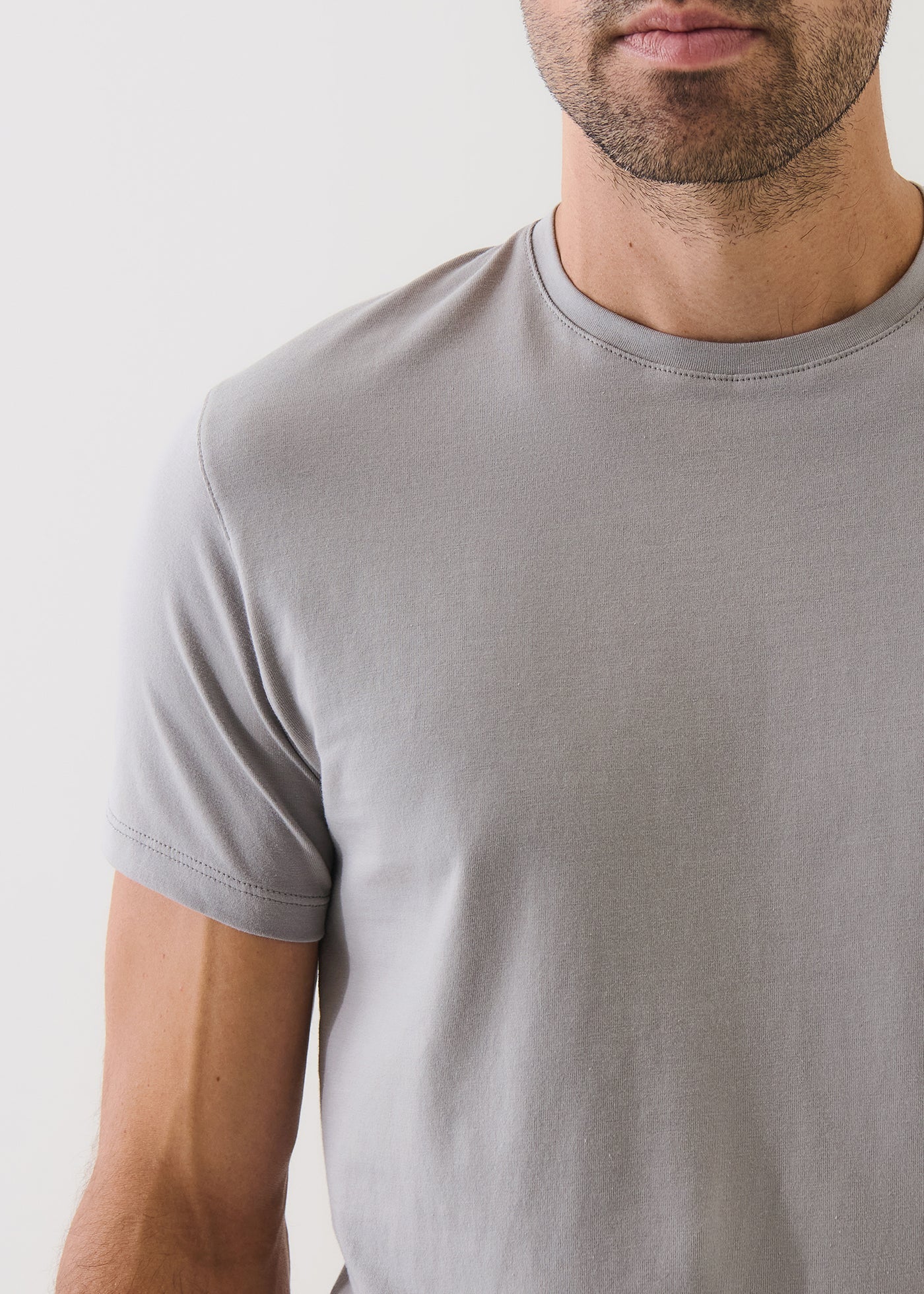 Iconic Pima Cotton Stretch T-Shirt in Seasonal Smog
