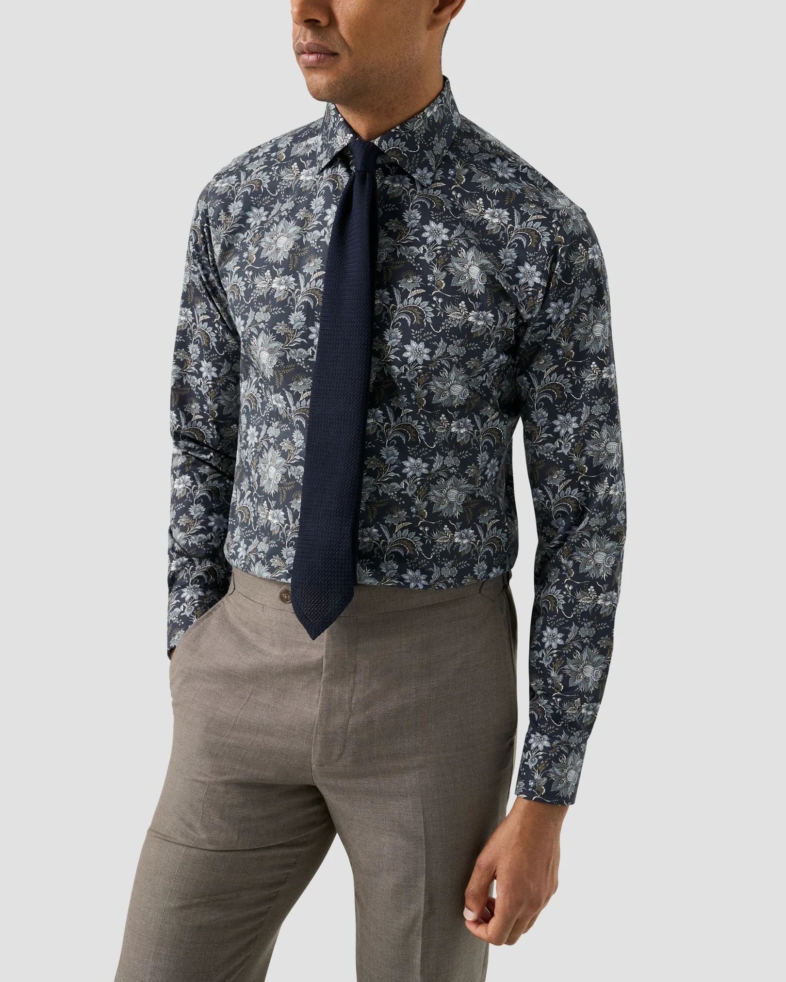 Signature Twill Dress Shirt in Blue Feature Floral Print