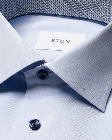 Signature Twill Dress Shirt in Blue with Geometric Effect
