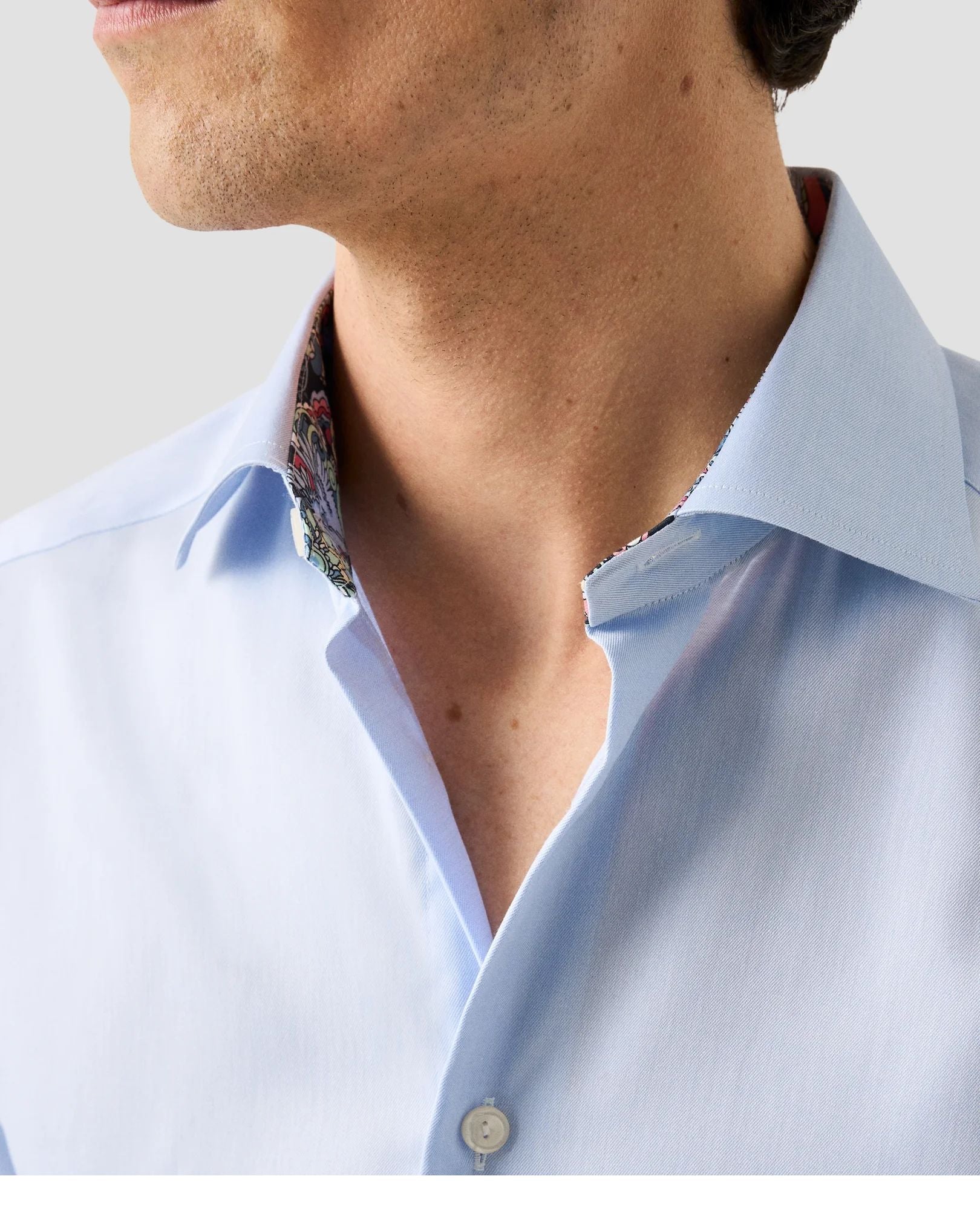 Solid Signature Twill Paisley Effect in Blue