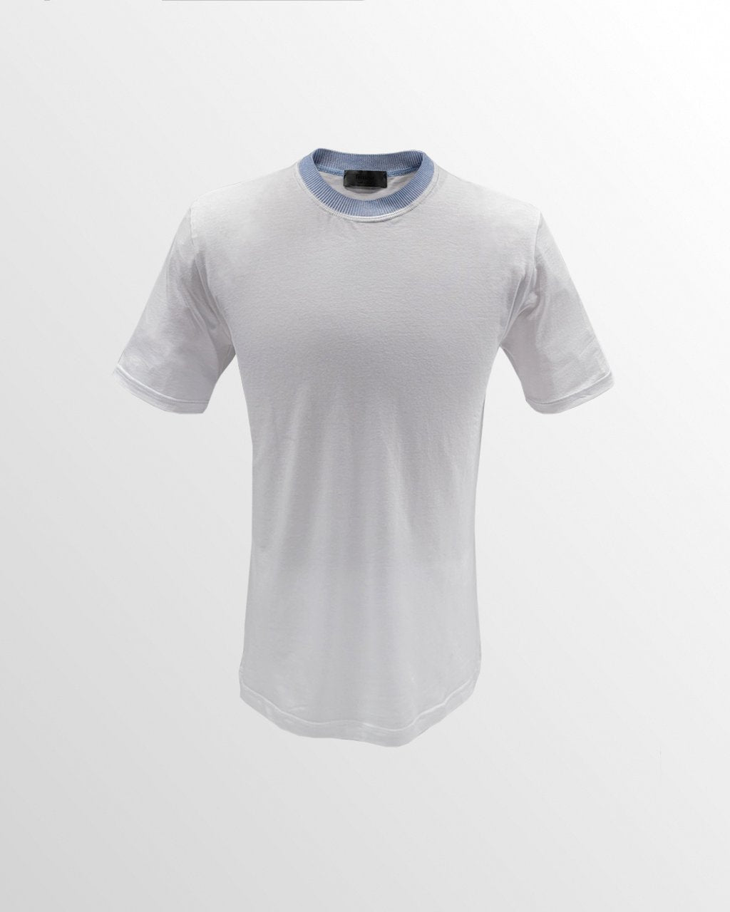 Ferrante T-Shirt in White with Contrast Collar
