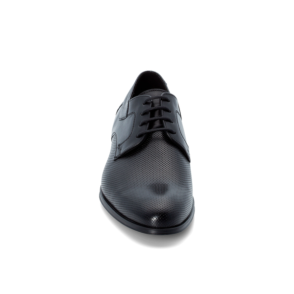 Levin Shoes in Black