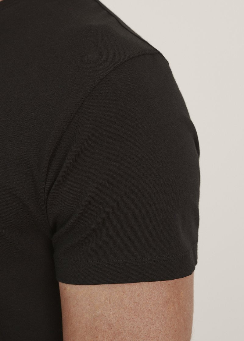 Iconic Pima Cotton Stretch T-Shirt in Black